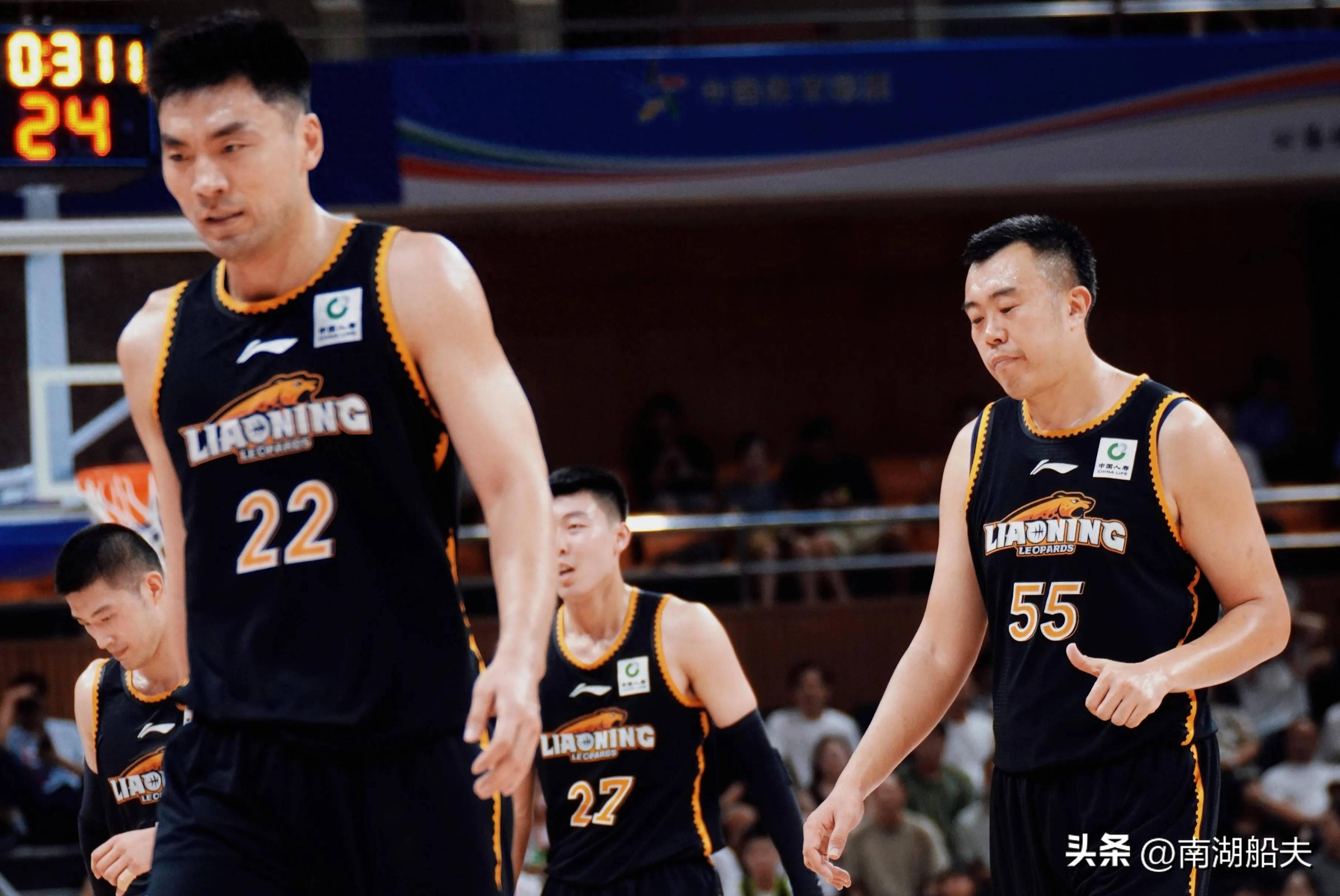 mk体育转会期深圳男篮备战西甲，临场应变细节曝光，赛场秩序良好，轮换策略成焦点的简单介绍