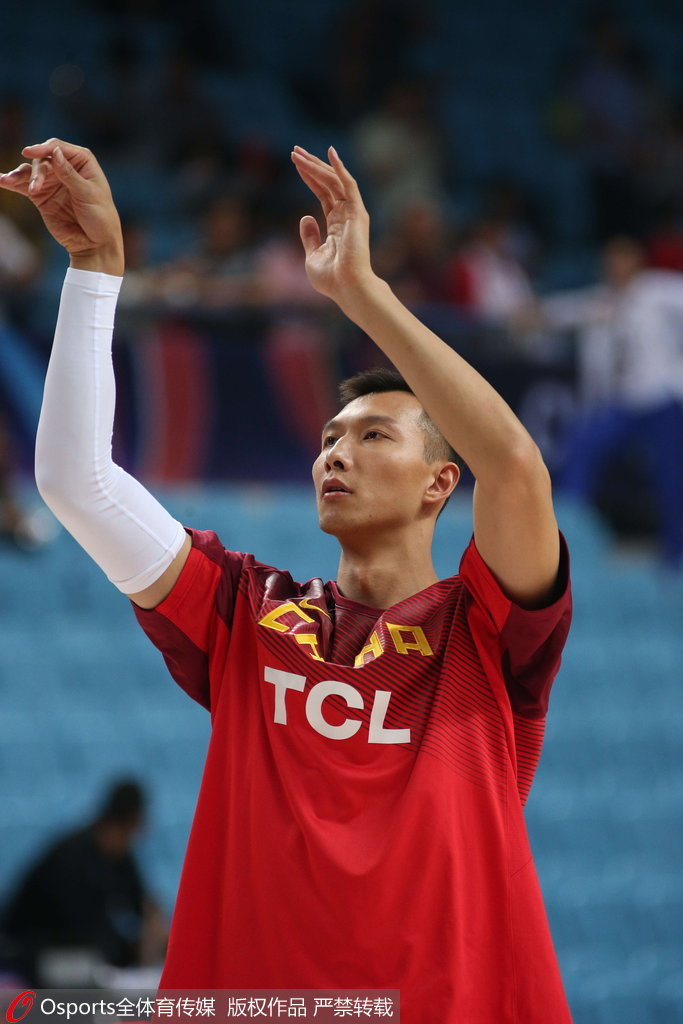 mk体育app包含毕尔巴鄂竞技训练开放日，赛后复出首秀引欢呼，足总杯在即，临场指挥获称赞的词条