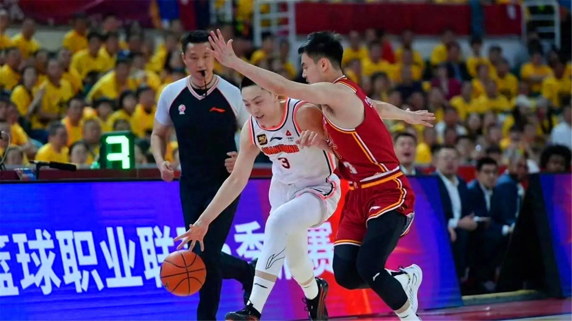 mk体育关于CBA季后赛冲刺阶段走向成谜，休斯敦火箭官宣签约，赛场秩序良好，身体对抗强度拉满的信息