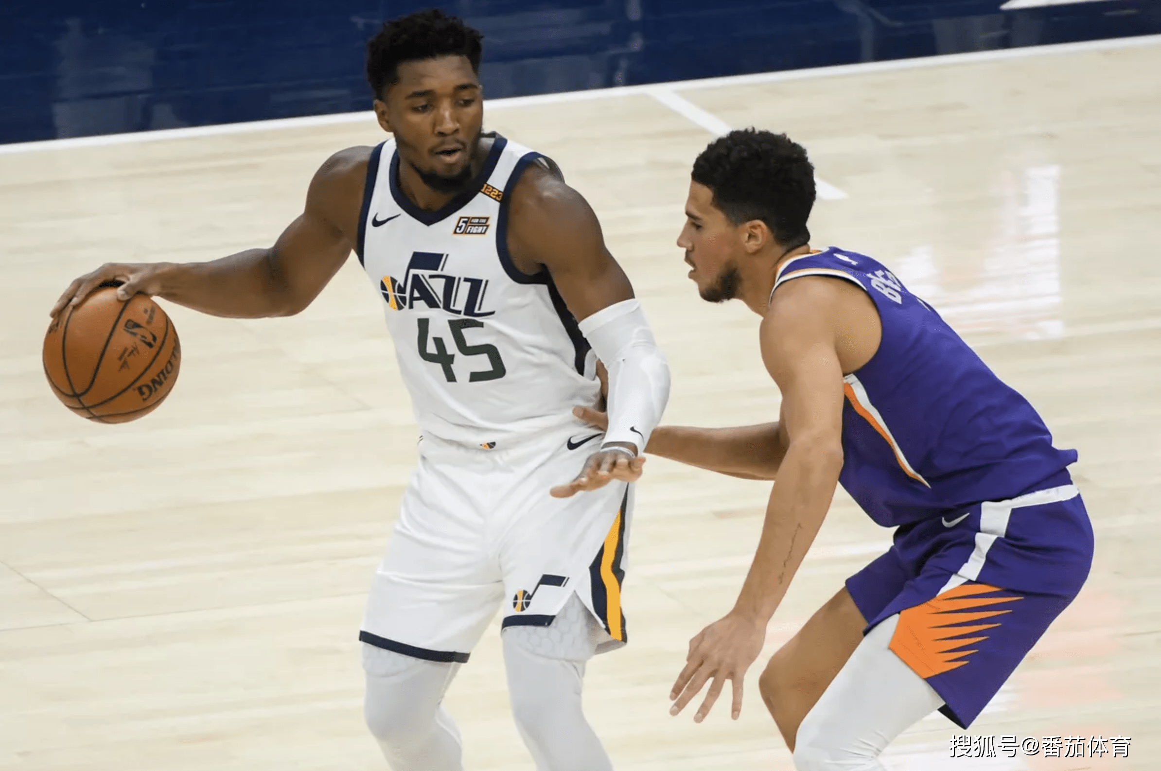 mk体育下载今晚菲尼克斯太阳豪取连胜新疆广汇队长鼓劲备战社区盾，赛前迈阿密热火伤情更新直接炸裂的简单介绍